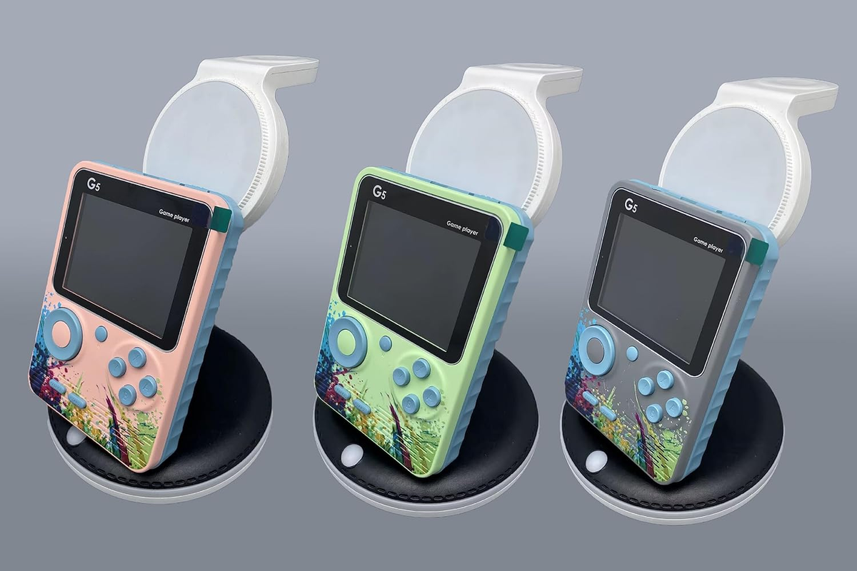 G5 Handheld Retro Game Console, 500 Built-In Games, 3-Inch Colour Screen, Rechargeable & TV Output – Random Colour