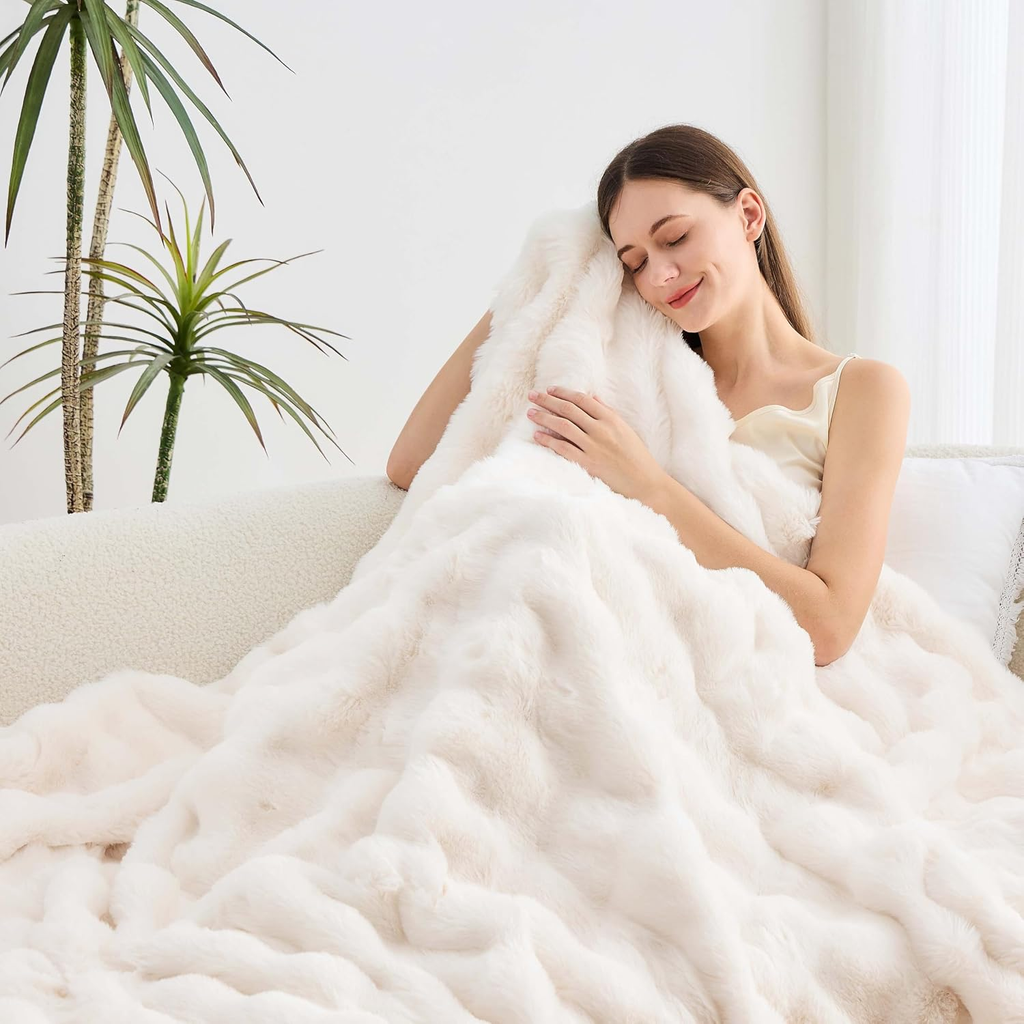 Faux Rabbit Fur Heated Blanket with Adjustable Heat & Timer – 3 Sizes