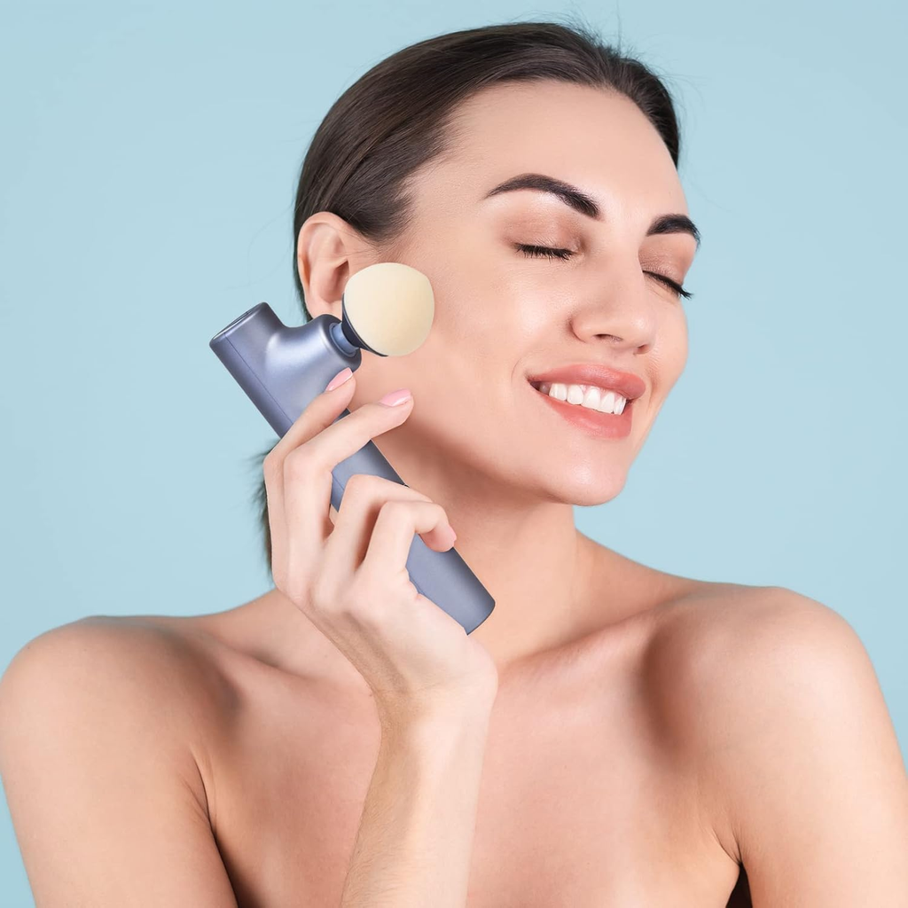 Electric Rotating Makeup Applicator with Replaceable Sponge Heads, Portable Foundation Blender Tool for Smooth & Even Coverage