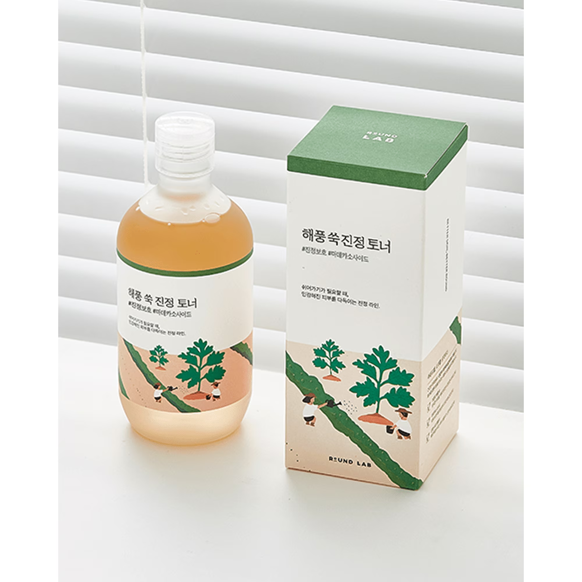 Round Lab Mugwort Calming Toner 300ml Best Before  4/15/2027